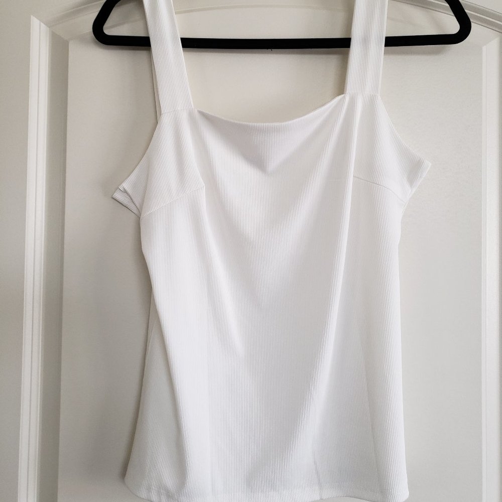 Women's M White Tank Top New
